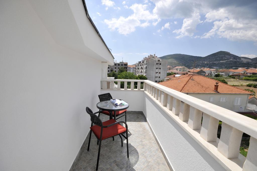Apartments Villa Lida Trogir Exterior foto