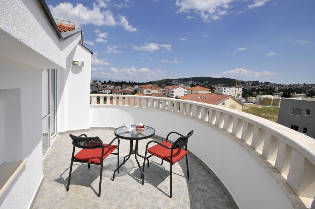 Apartments Villa Lida Trogir Exterior foto
